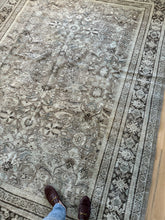 Load image into Gallery viewer, Antique Mahal 7’10” x 10’10”