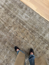 Load image into Gallery viewer, Vintage Turkish 8’10” x 12’