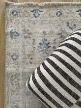 Load image into Gallery viewer, Vintage Turkish 3’8” x 6’9”