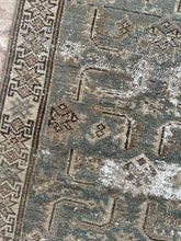 Load image into Gallery viewer, Antique Malayer 3’ x 4’4”