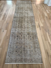 Load image into Gallery viewer, Vintage Turkish 2’11” x 11’8”