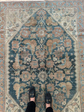 Load image into Gallery viewer, Antique Malayer 4’4” x 6’7”