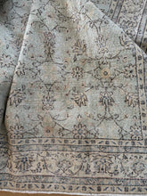 Load image into Gallery viewer, Vintage Turkish 8’ x 11’6”