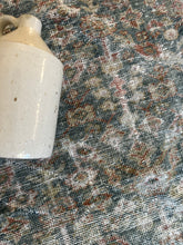 Load image into Gallery viewer, Antique Mahal 7’10” x 10’3”