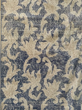 Load image into Gallery viewer, Vintage Turkish 6’8” x 9’9”