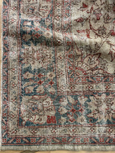 Load image into Gallery viewer, Vintage Turkish 8’ x 10’1”