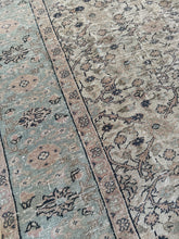 Load image into Gallery viewer, Vintage Kayseri 4’9” x 6’11”