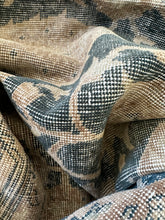 Load image into Gallery viewer, Antique Mahal 8’11” x 11’7”