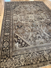 Load image into Gallery viewer, Antique Mahal 7’2” x 10’3”