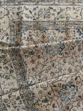 Load image into Gallery viewer, Vintage Turkish 7’3” x 9’11”