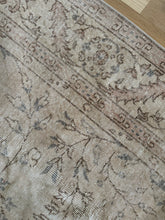 Load image into Gallery viewer, {ON HOLD} Vintage Turkish 9’ x 11’8”