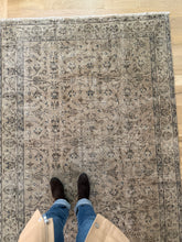 Load image into Gallery viewer, Vintage Turkish Gallery 4’8” x 11’9”