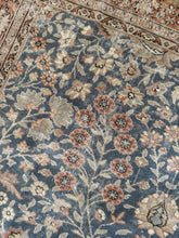 Load image into Gallery viewer, Vintage Turkish 5’7” x 8’11”