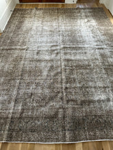 Load image into Gallery viewer, Antique Tabriz 9’6” x 12’2”