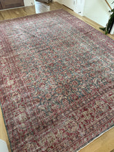 Load image into Gallery viewer, Vintage Turkish 8’8” x 12’1”