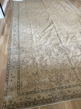 Load image into Gallery viewer, Vintage Kayseri 7’8” x 11’9”