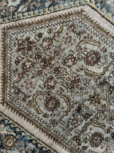 Load image into Gallery viewer, Antique Bidjar 4’3” x 6’8”