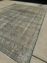 Load image into Gallery viewer, Antique Tabriz 11’2” x 14’7”
