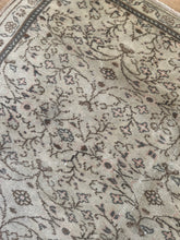 Load image into Gallery viewer, Vintage Kayseri 3’4” x 6’6”