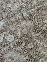 Load image into Gallery viewer, Antique Heriz 6’6” x 10’1”