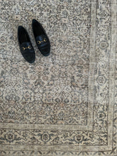 Load image into Gallery viewer, Vintage Turkish 5’1” x 7’9”