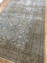 Load image into Gallery viewer, Antique Malayer 6’9” x 10’