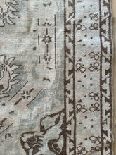 Load image into Gallery viewer, Vintage Persian 4’2” x 5’7”