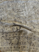 Load image into Gallery viewer, Antique Mahal 9’1” x 11’10”