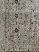 Load image into Gallery viewer, Antique Tabriz 2’7” x 4’4”