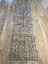 Load image into Gallery viewer, Vintage Turkish 2’9” x 9’9”