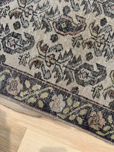 Load image into Gallery viewer, Vintage Turkish 3’8” x 6’