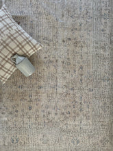 Load image into Gallery viewer, Vintage Turkish 9’ x 11’8”