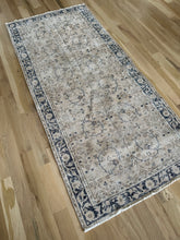 Load image into Gallery viewer, Vintage Turkish 3’ x 6’6”
