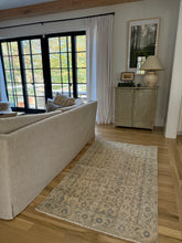 Load image into Gallery viewer, Vintage Turkish 3’8” x 6’5”