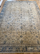 Load image into Gallery viewer, Vintage Turkish 7’11” x 11’1”