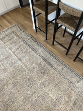 Load image into Gallery viewer, Vintage Kayseri 6’4” x 9’