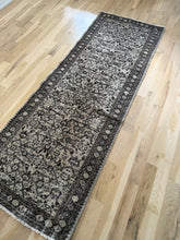 Load image into Gallery viewer, Vintage Persian 2’9” x 7’7”