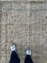Load image into Gallery viewer, Vintage Turkish 3’9” x 6’9”