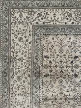Load image into Gallery viewer, Vintage Kayseri 6’7” x 9’2”