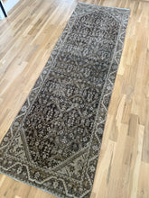 Load image into Gallery viewer, Vintage Mahal 3’3” x 10’2”