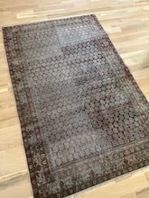 Load image into Gallery viewer, Antique Malayer 3’9” x 5’10”