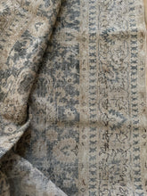 Load image into Gallery viewer, Vintage Oushak 8’9” x 12’1”