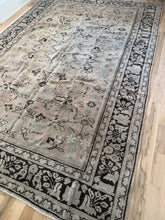 Load image into Gallery viewer, Antique Mahal 7’3” x 10’9”
