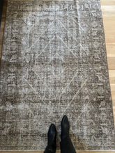 Load image into Gallery viewer, Antique Tabriz 4’2” x 6’1”