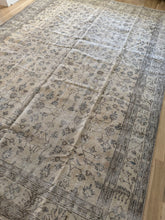 Load image into Gallery viewer, {ON HOLD} Vintage Turkish 7’9” x 11’2”