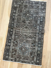 Load image into Gallery viewer, Antique Heriz 2’3” x 3’11”