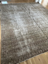 Load image into Gallery viewer, Antique Tabriz 9’6” x 12’2”