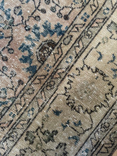 Load image into Gallery viewer, Vintage Turkish 7’3” x 9’11”