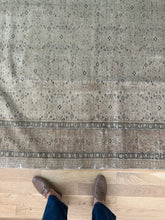 Load image into Gallery viewer, Vintage Kayseri 8’10” x 12’7”