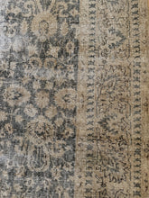 Load image into Gallery viewer, Vintage Oushak 8’9” x 12’1”